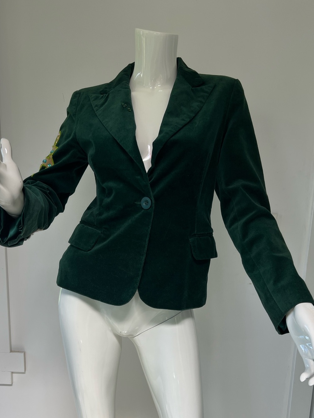 Vintage Made in France Emerald Green Velvet Blazer ,Beaded & Embroidered Jacket